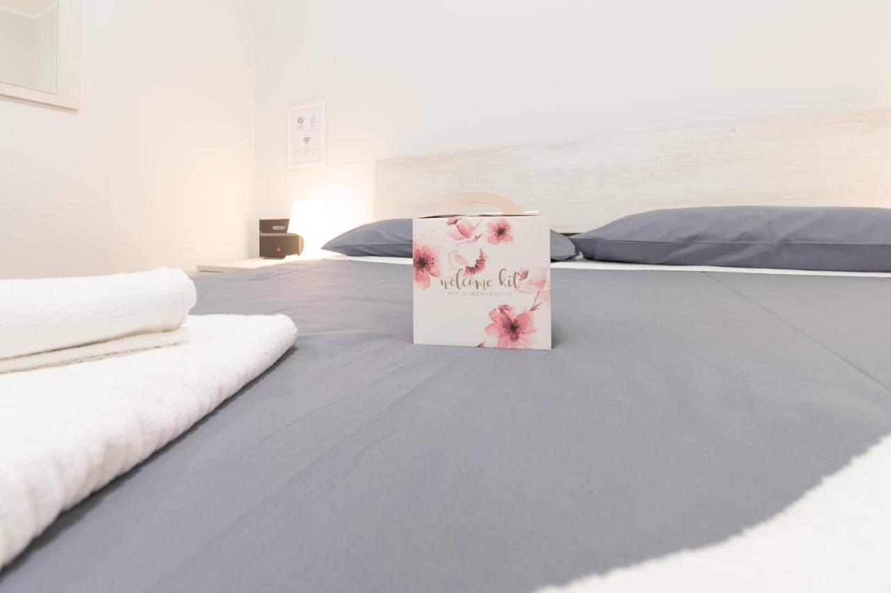 Palazzetto Vittoria - F&L Apartment Brescia megye Kültér fotó